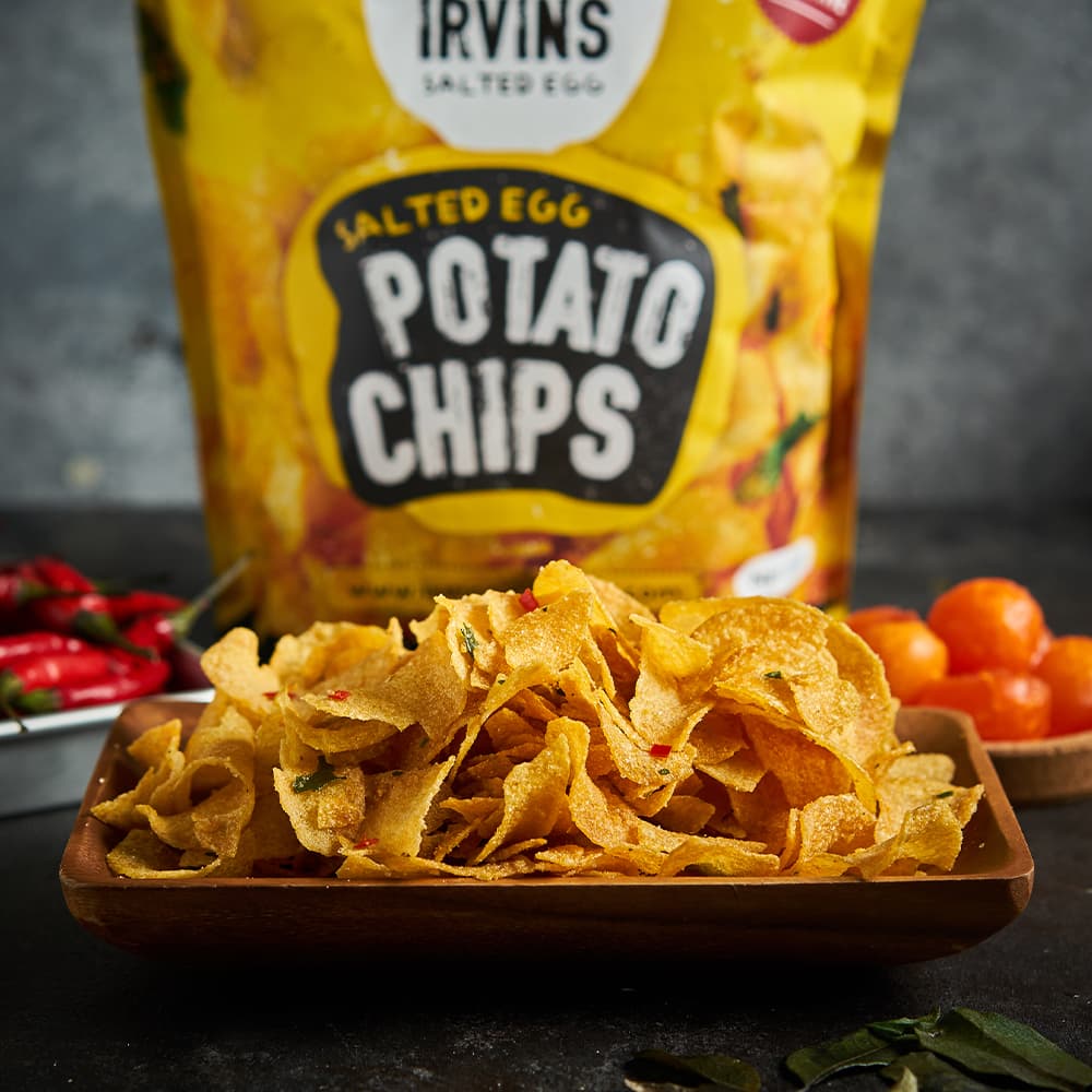 IRVINS Salted Egg Potato Chips (50g) [Free] - Image 2